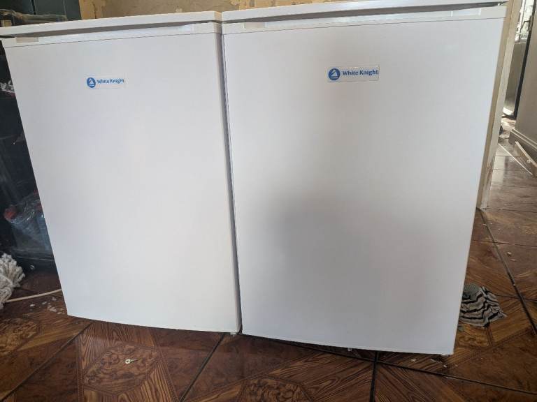 White knight fridge and freezer under counter bargain 