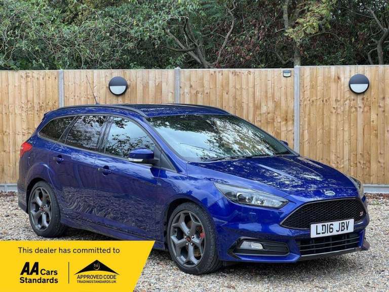 2016 Ford Focus 2.0T EcoBoost ST-3 5dr ESTATE PETROL Manual