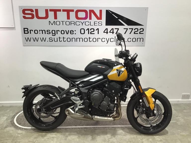 2025 TRIUMPH TRIDENT 660