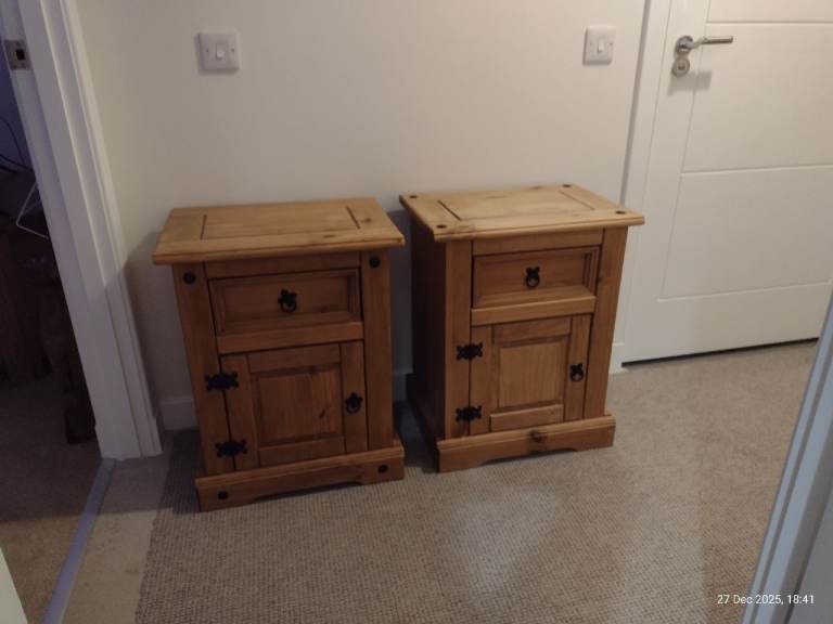 Bedside cabinets