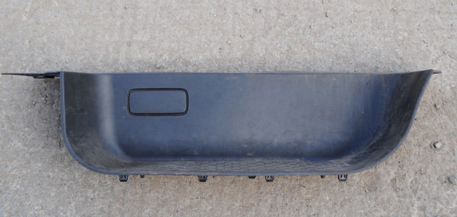 2015-2019 VAUXHALL VIVARO B MK2 FRONT RIGHT DRIVER DOOR STEP SILL COVER 93450152