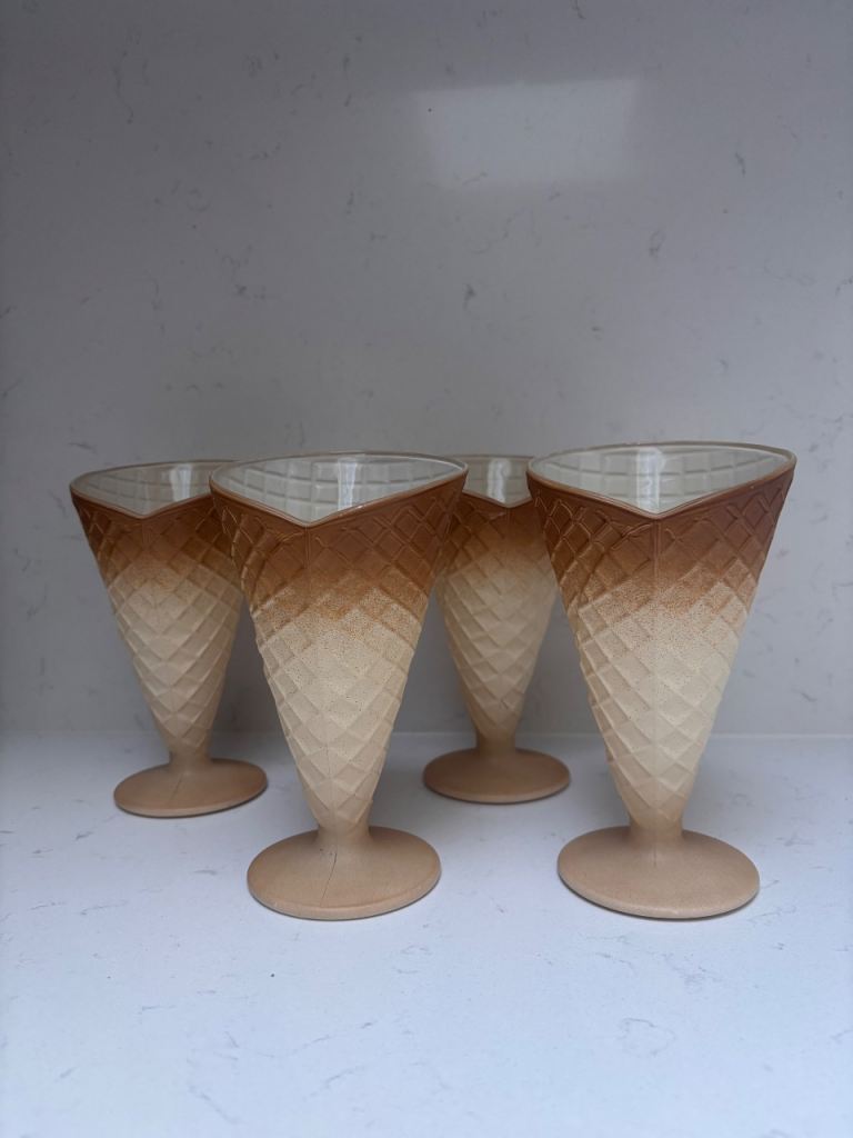 Vintage Italian Ice Cream Sundae Waffle glass cups Bormioli Rocco painted - set of 4