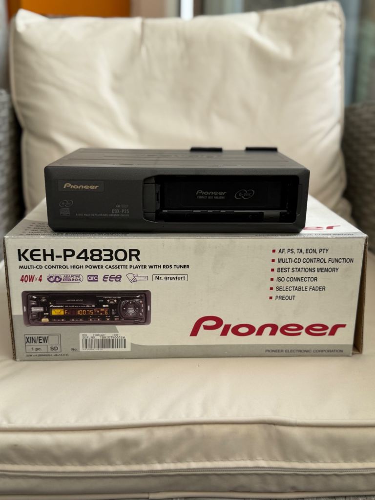 Pioneer KEH‑P4830R Cassette Head Unit + CDX‑P25 6‑Disc CD Changer