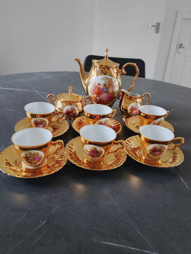 Vintage gold lustre.   Bavaria porcelain coffee set