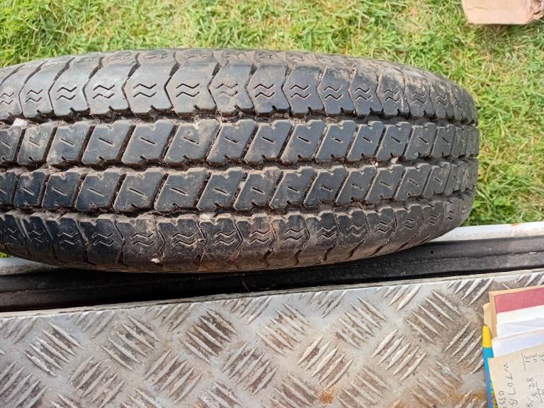 Caravan or trailer spare wheel