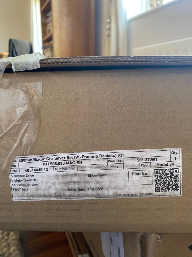 Wren corner basket system 80 cm right handed
