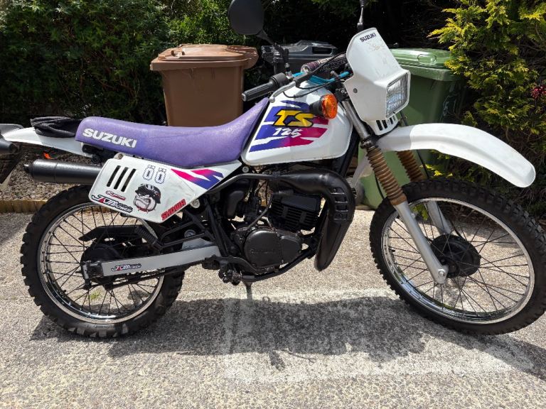 1984 TS 125 Suzuki 