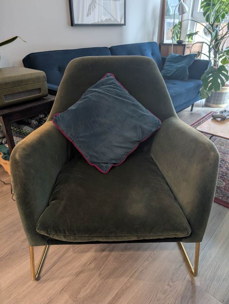 Green Velour Armchair with Gold Legs – Good Condition