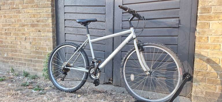 TRAX(TR-1)COMMUTING UNISEX MOUNTAIN BIKE 