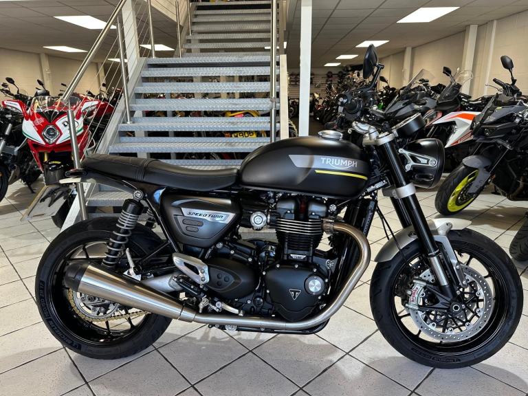 Triumph SPEED TWIN 1200 2021
