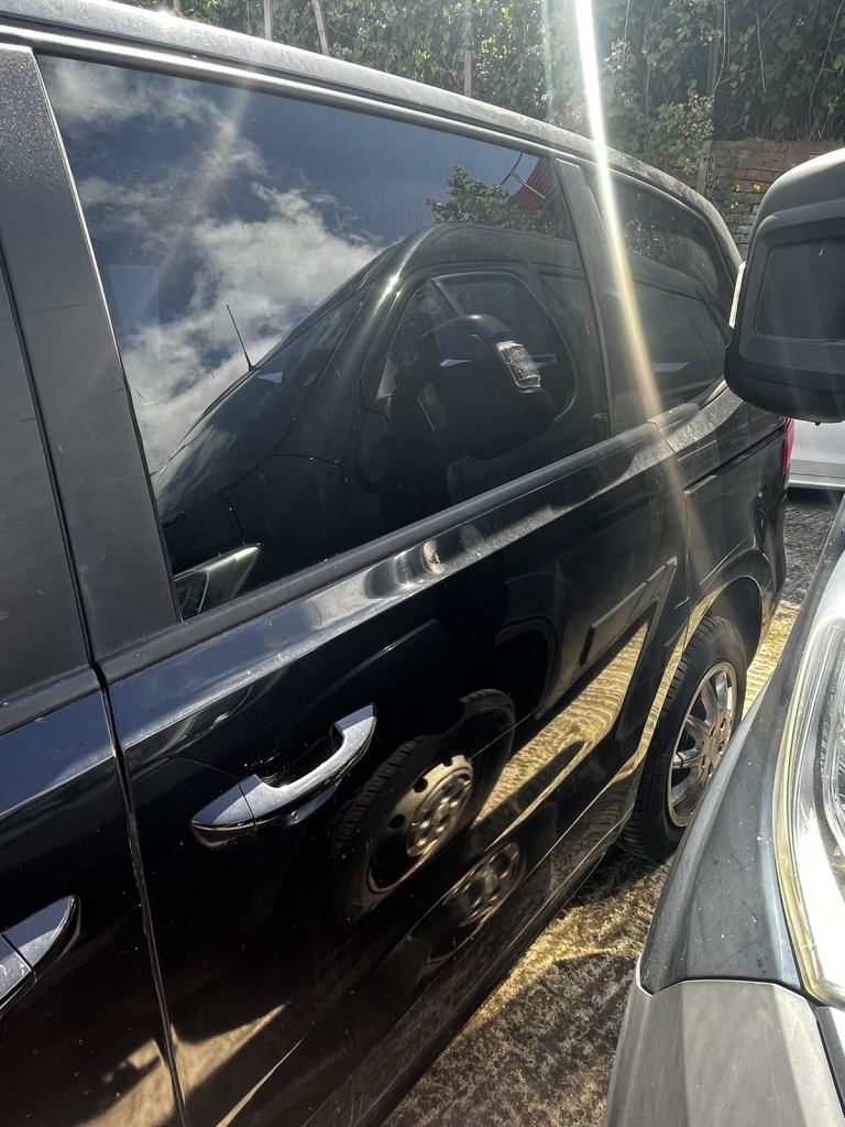 VW SHARAN PASSENGER REAR DOOR BLACK LC9X 2013 COMPLETE