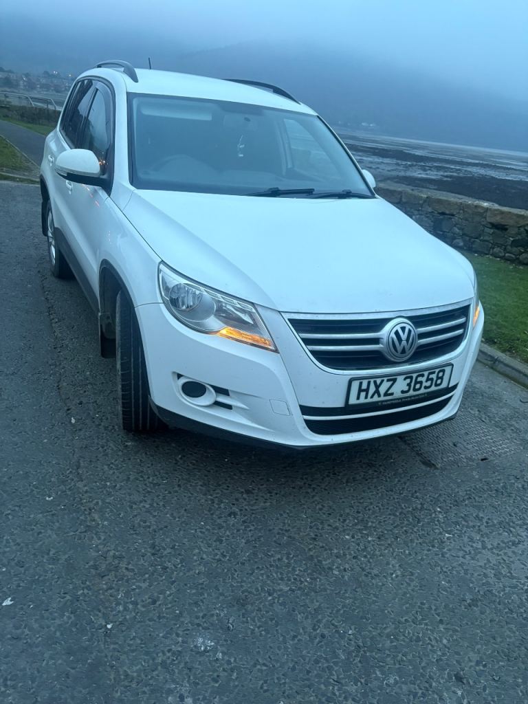 Volkswagen, TIGUAN, Estate, 2010, Manual, 1968 (cc), 5 doors