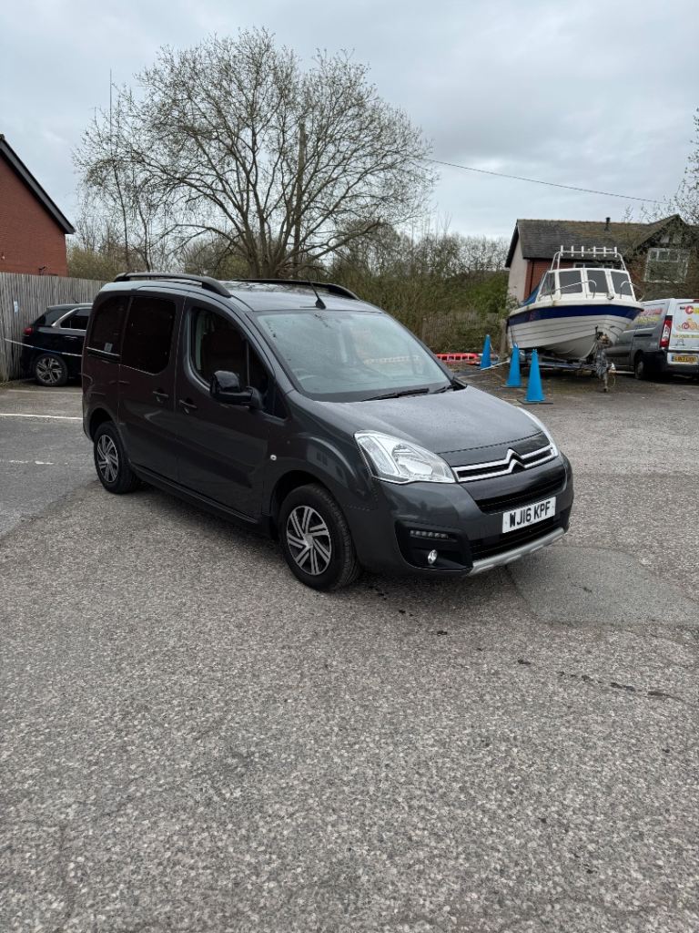 Citroën Belrlingo Blaze Wheelchair Accessible Vehicle  (Automatic)