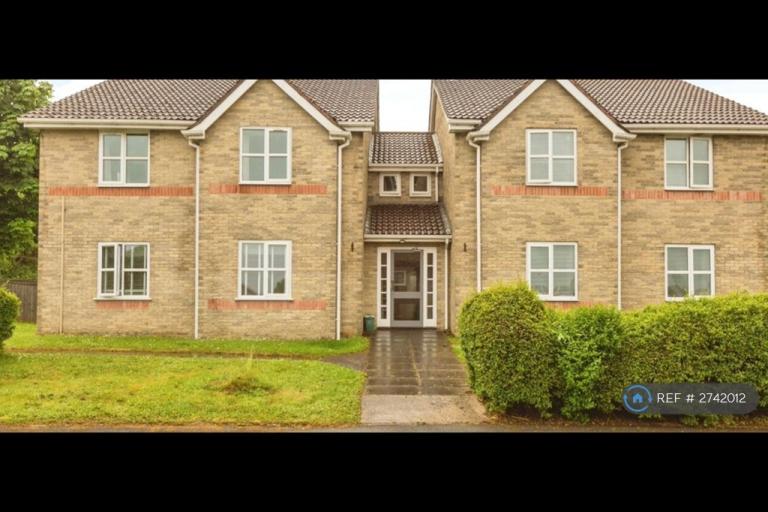 1 bedroom flat in Ffordd Cynghordy, Llansamlet, Swansea, SA7 (1 bed) (#2742012)