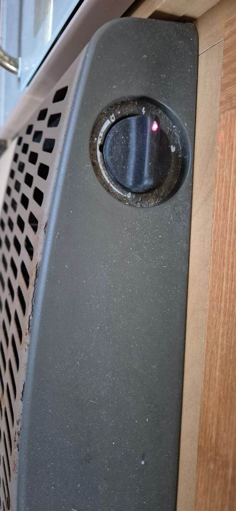 CARVER 3600STC FANMASTER AUTO gas and electric heater for camper caravan motorhome.