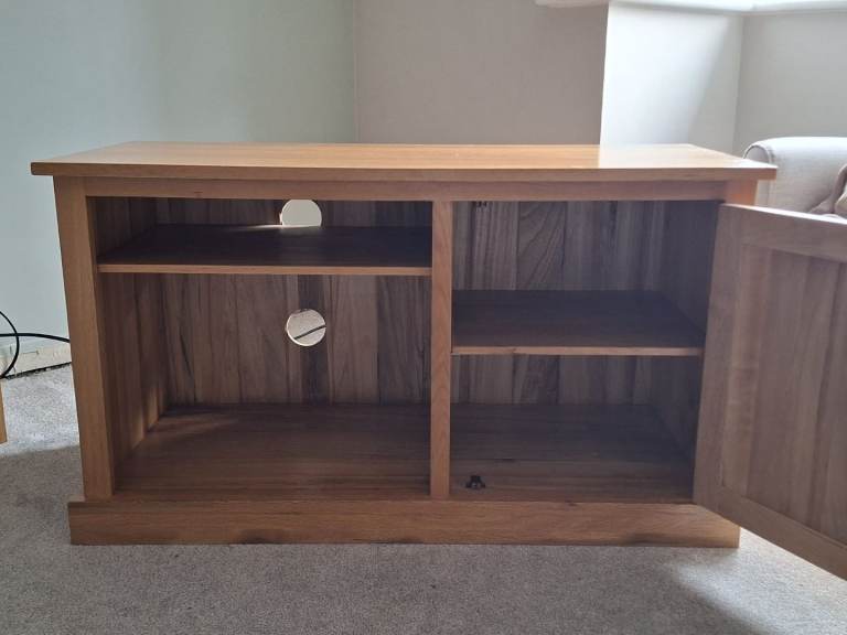 Solid Oak TV Unit with Storage 