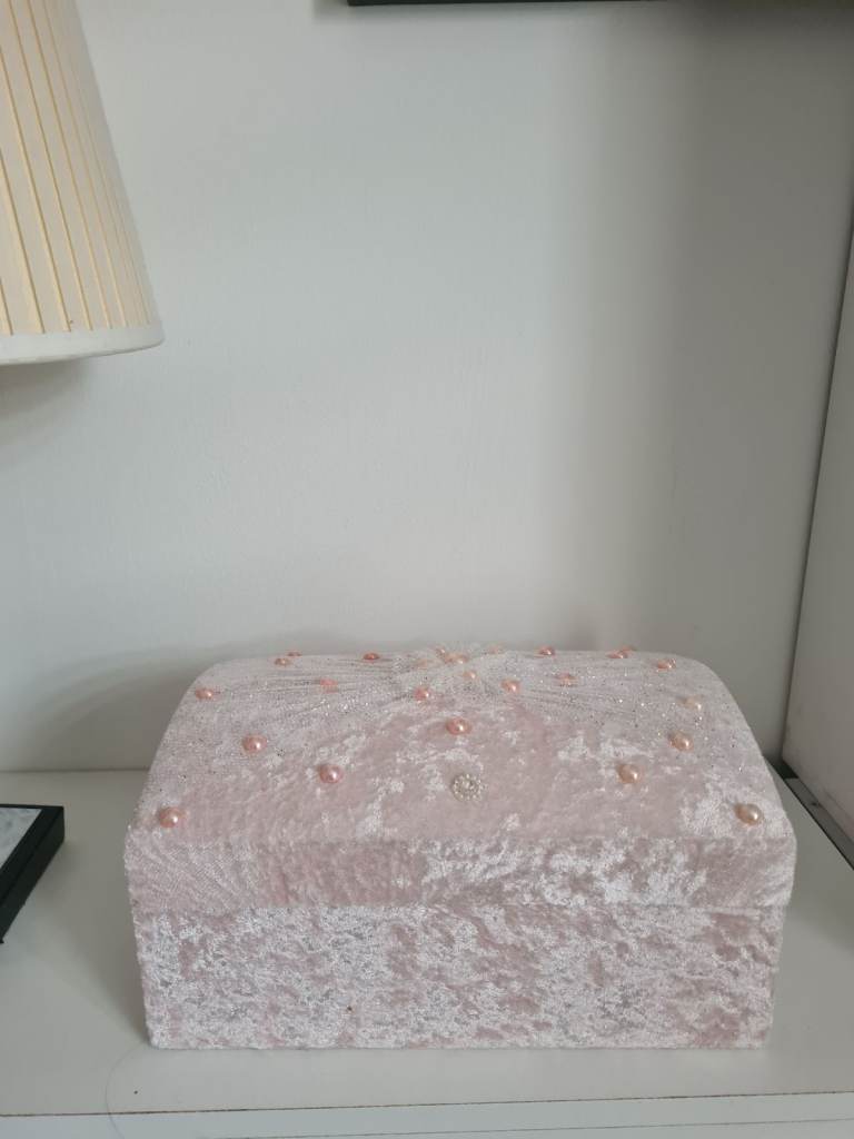 Pink Velvet Storage Box with Pearl Detail – As Good As New