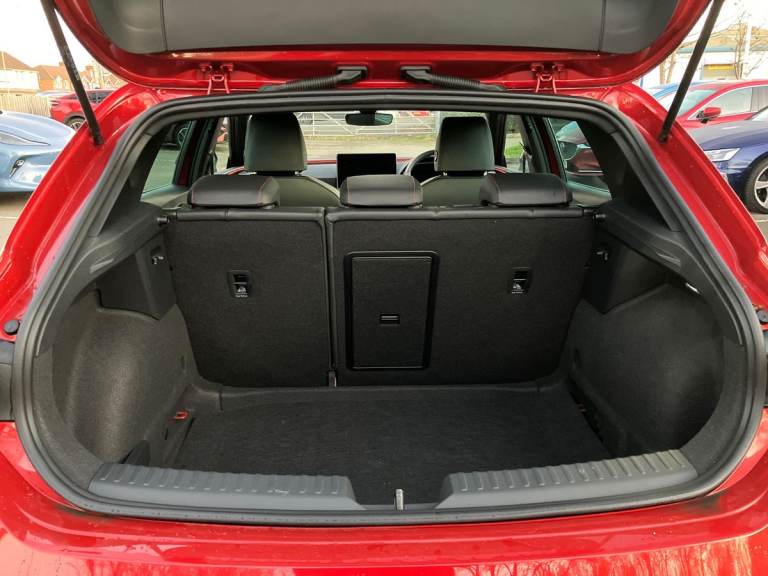 2025 SEAT Leon 1.5 TSI 150 FR Black Edition 5dr [DAP] Hatchback PETROL Manual