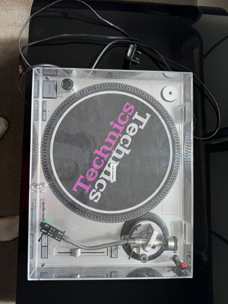 Audio Technica LP120 Turntable. 