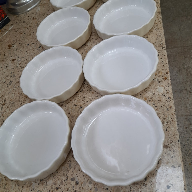 Flan / Quiche small dishes x9