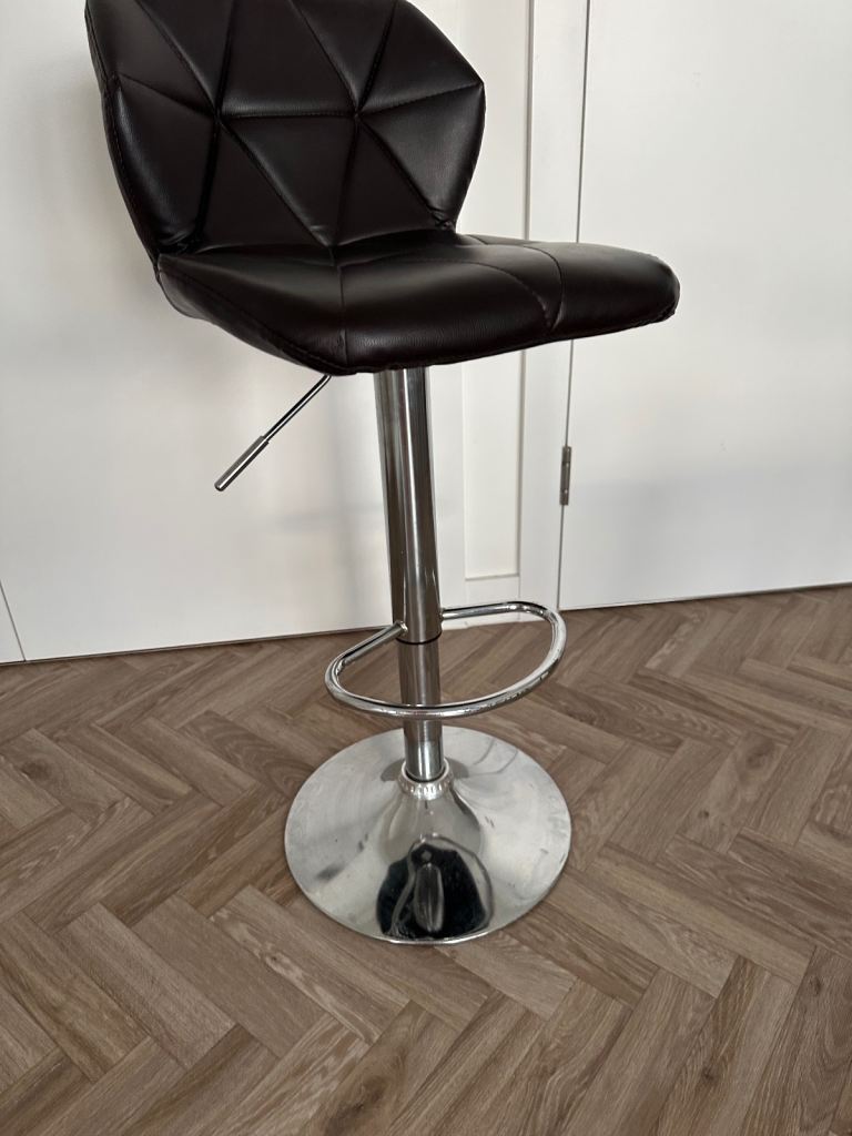 Bar stool dark brown color 