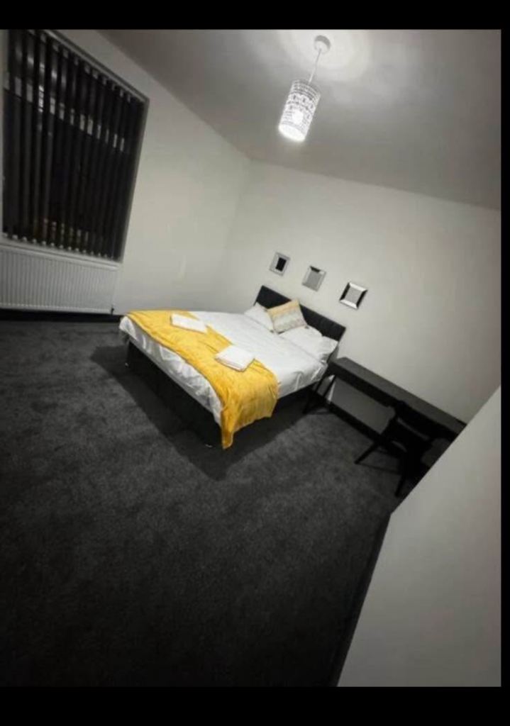 Big Double room for rent 