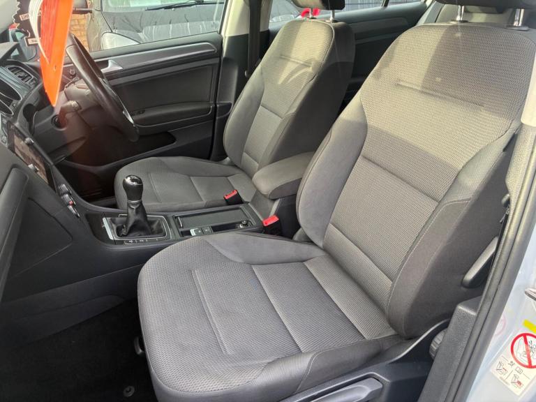 2018 Volkswagen Golf 1.6 TDI SE 5dr [Nav] ESTATE DIESEL Manual