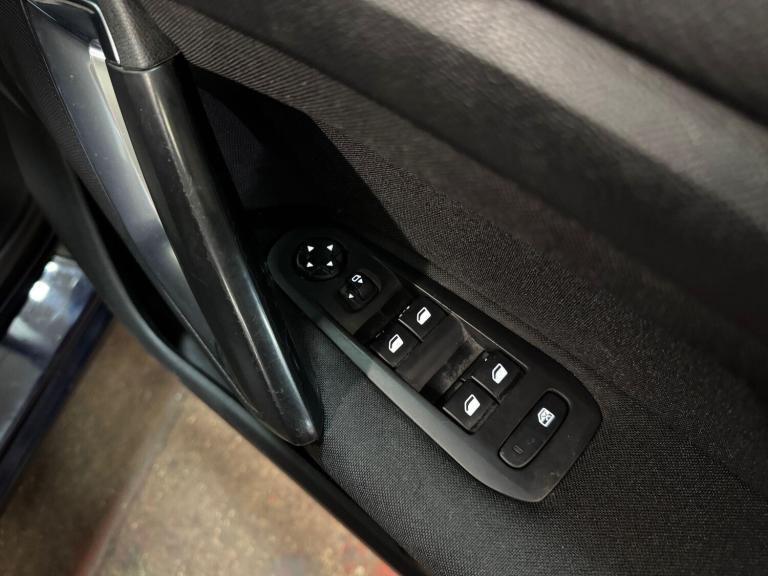 2017 Peugeot 308 1.6 BlueHDi 120 Allure 5dr ESTATE DIESEL Manual