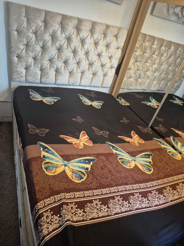 Double Bed with Tufted Grey Headboard – Good Condition