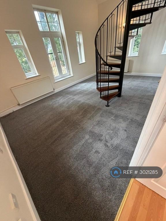 1 bedroom flat in Welford Road, Northampton, NN2 (1 bed) (#3021285)