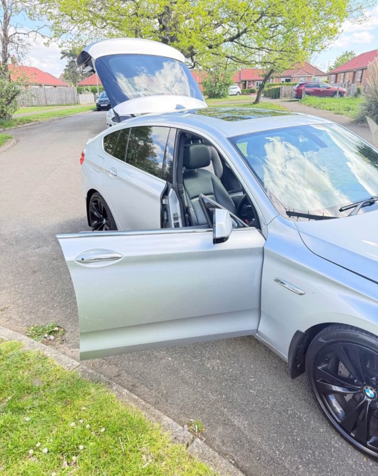 BMW, 5 SERIES, Hatchback, 2009, Semi-Auto, 2993 (cc), 5 doors