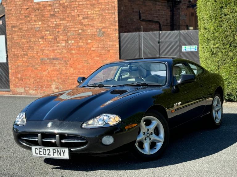 2002 JAGUAR XK8 4.0 V8 COUPE, ONLY 98K GENUINE MILEAGE + HPI CLEAR + MOT 12/2026