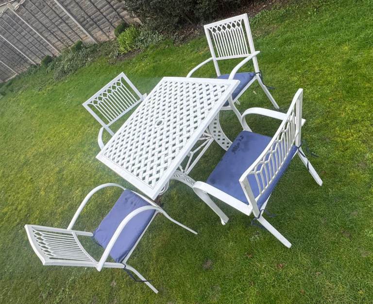 White chairs and table