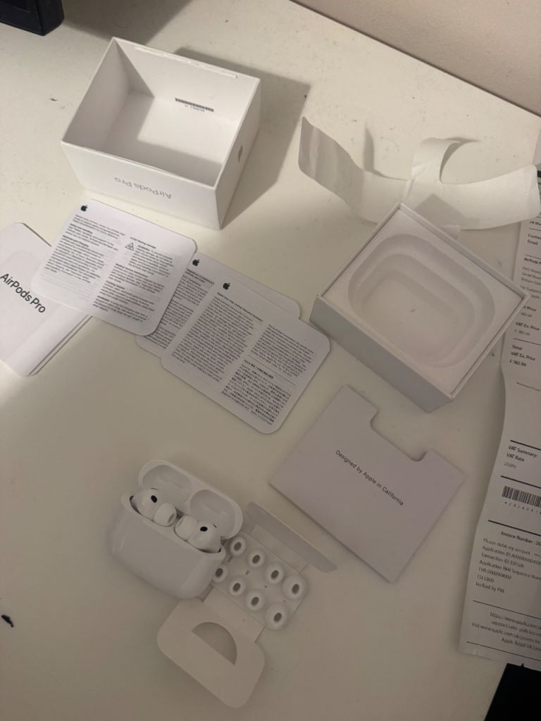 Airpod pro 3 never used gift 