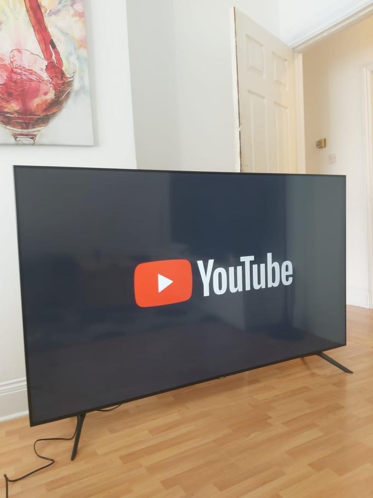 50” SAMSUNG 4K ULTRA SMART TV
