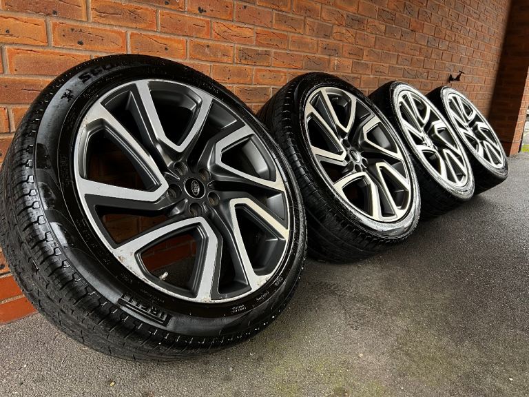 22” Discovery / Range Rover Sport Style 5025 Alloy Wheels & Tyre Set