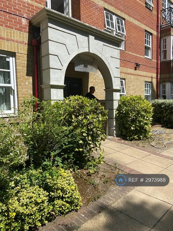 1 bedroom in Cedar Lodge, London, NW2 (#2973988)