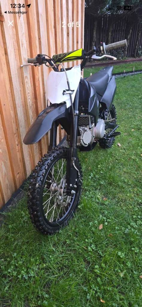 Stomp Z3  Dirt bike