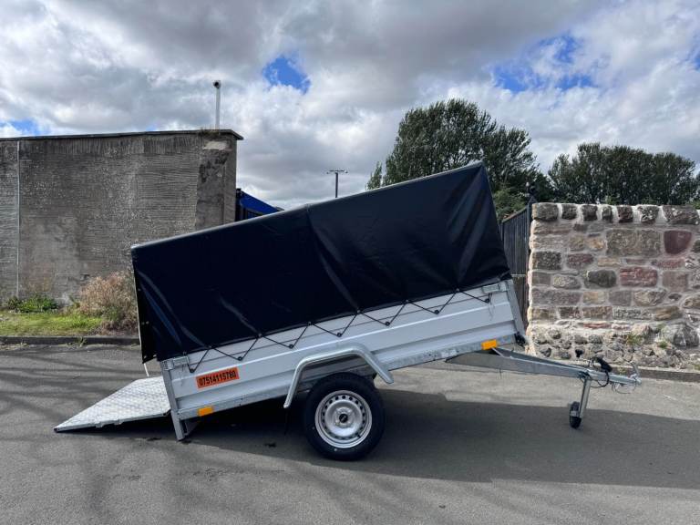 BRAND NEW 7,7FT X 4,2FT SINGLE AXLE TRAILER WITH FRAME COVER AND RAMP 750KG 