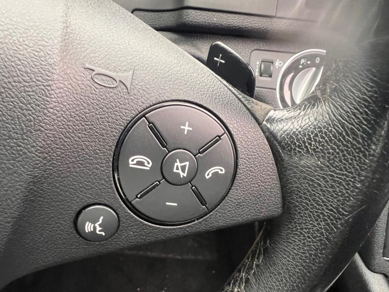 2009 Mercedes-Benz C Class C220 CDI BlueEFFICIENCY Sport 4dr Auto SALOON Diesel Automatic