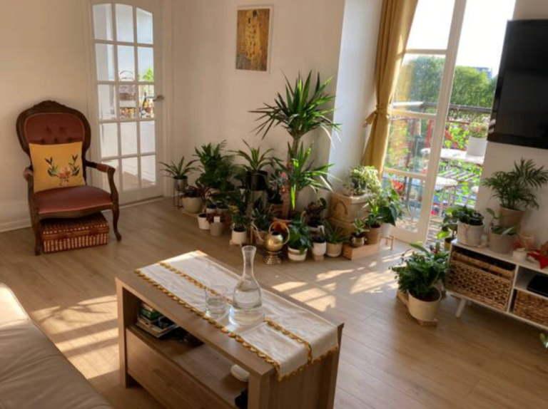 Beautiful 1 bedroom flat close to centre of town, RSC & Opera + Parking, Pool & Gym included! 