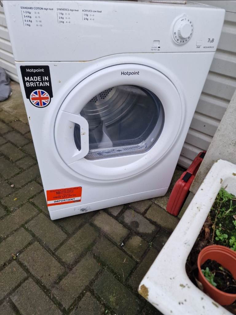 Hotpoint tumble dryer & bosch washing machine sold as pair