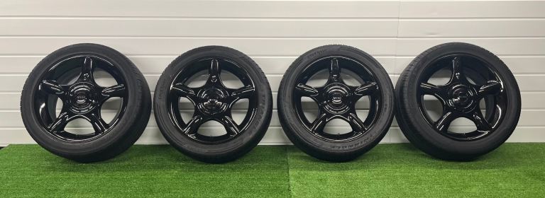 Stunning gloss black MINI 16 inch alloys full set x4 with tyres