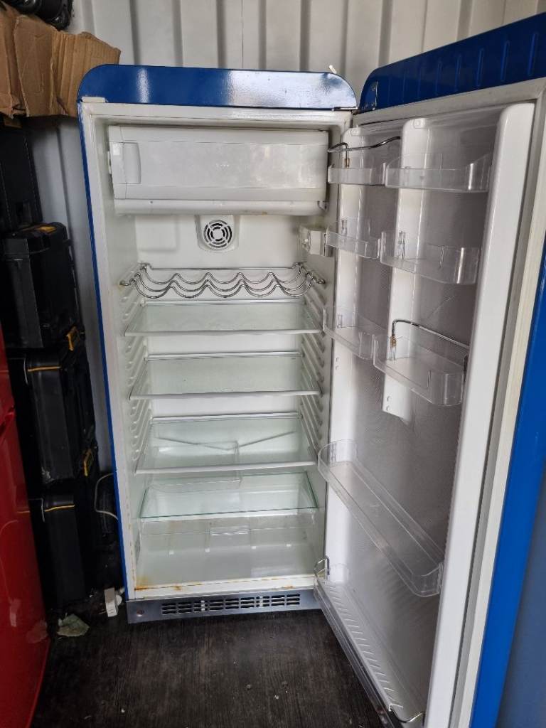 Free Delivery  Smeg larder Fridge £150