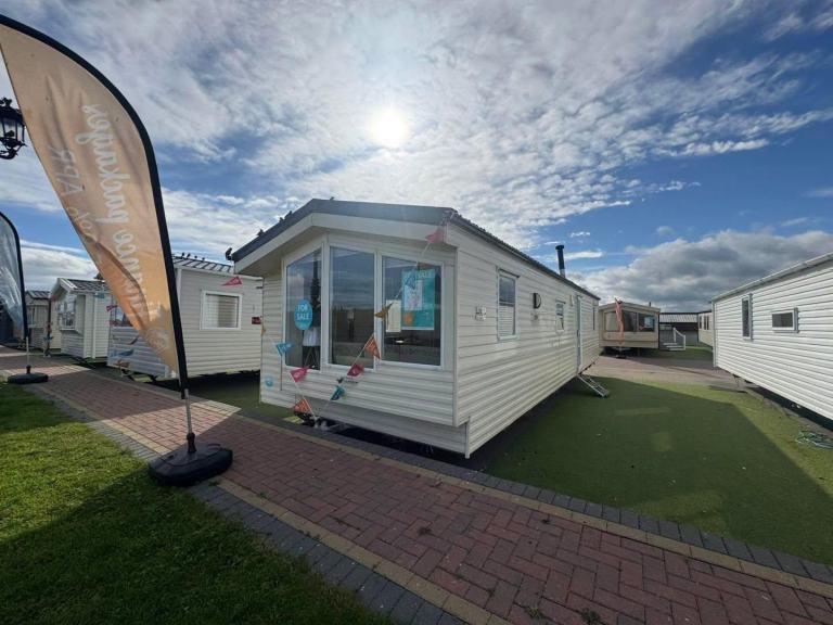 REDUCED PRICE STATIC CARAVAN FOR SALE LYONS ROBIN HOOD HOLIDAY PARK
