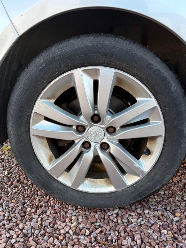 Peugeot 308 Hatchback 2016, Blue HDI NAV