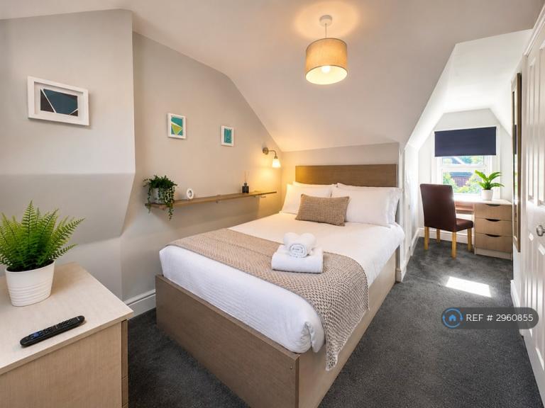 1 bedroom in Waverley Road, Reading, RG30 (#2960855)