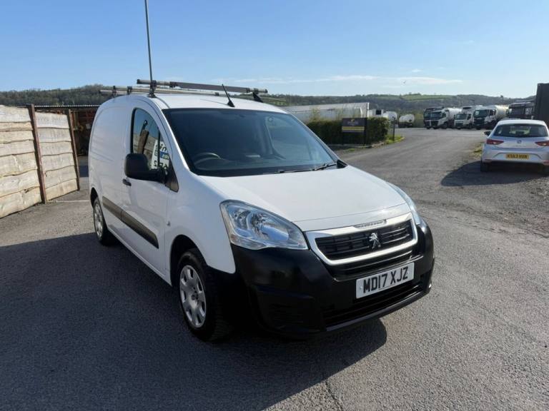 2017 Peugeot Partner 1.6 BlueHDi 854 Professional Panel Van 5dr Diesel Manual L1 (112 g/km, 97.6 ...