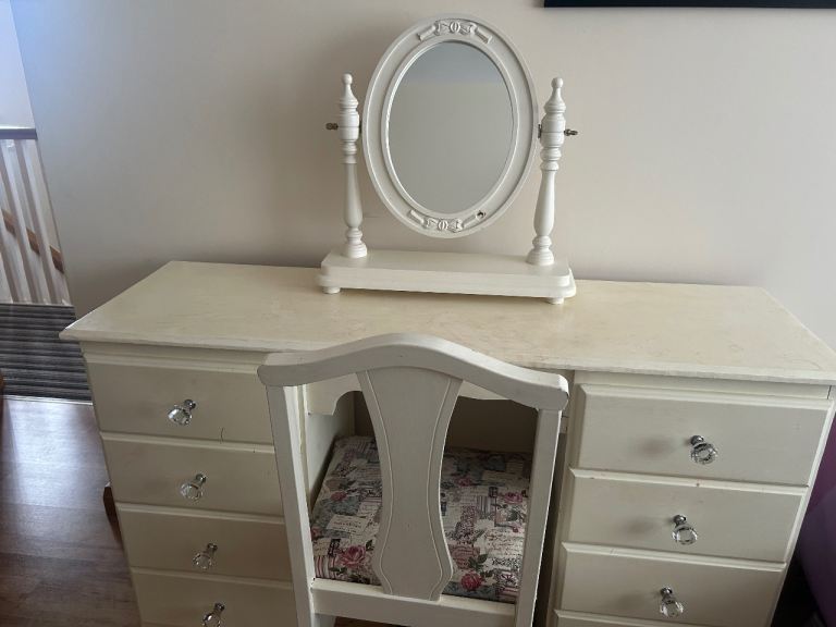 Cream Dressing Table with Mirror and Chair – Good Condition
