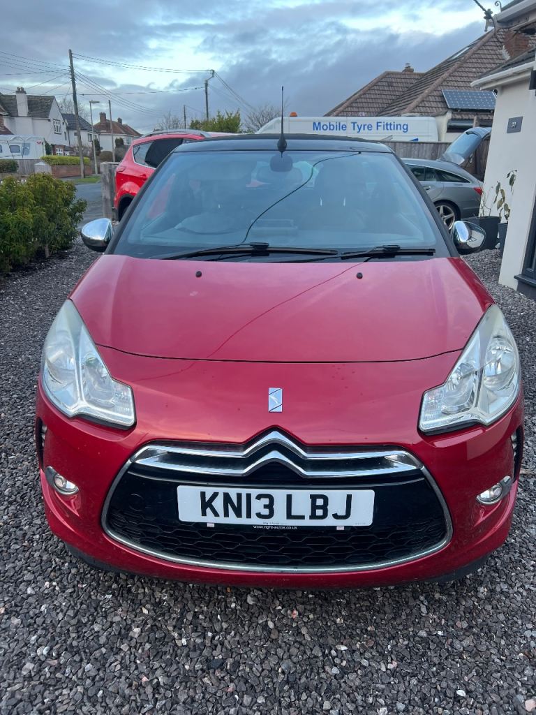 Citroen, DS3, Convertible, 2013, Manual, 1598 (cc), 3 doors